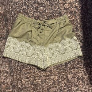 NWT XL Wren- Olive Green Patterned Women's Shorts